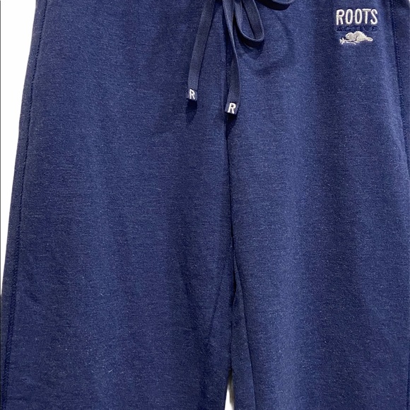 2/$25 ROOTS Comfy Capri Sweatpants Blue Size Small GUC - Picture 3 of 6